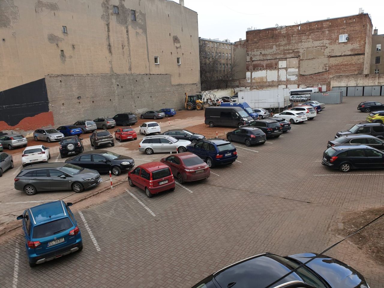 Parking Łódź-Centrum - grounds and parking spaces
